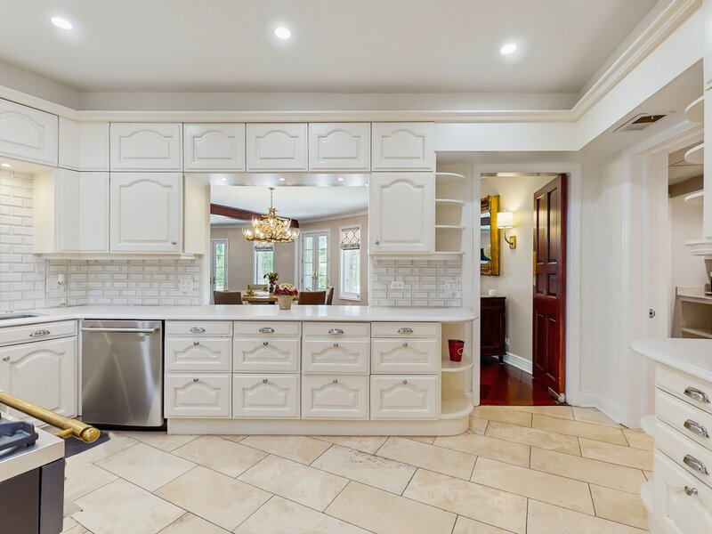 570 Hathaway Circle Lake Forest IL 60045