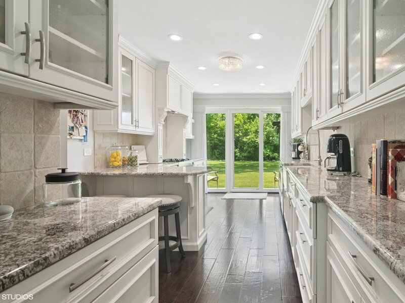 231 N Forest Court Addison IL 60101
