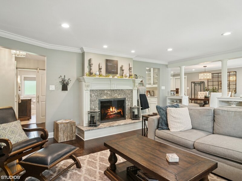 231 N Forest Court Addison IL 60101