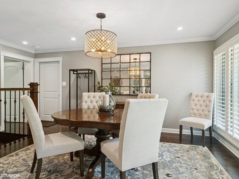 231 N Forest Court Addison IL 60101