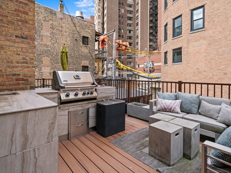 2113 N Clark Street Chicago IL 60614