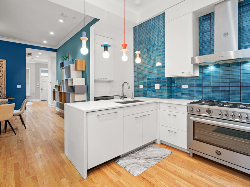2113 N Clark Street Chicago IL 60614