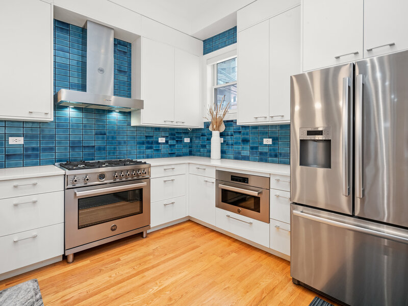 2113 N Clark Street Chicago IL 60614