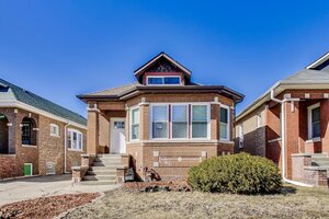 Photo of 8914 S Throop Street Chicago IL 60620