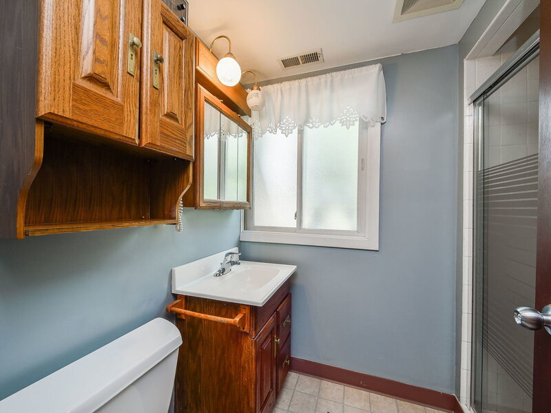 1702 W Stone Avenue Addison IL 60101