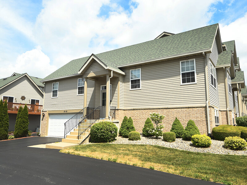 1918 S Austrian Pine Street Lockport IL 60441