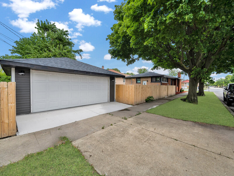 7558 S Damen Avenue Chicago IL 60620