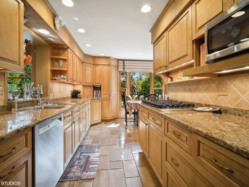 170 N Rainbow Road North Barrington IL 60010