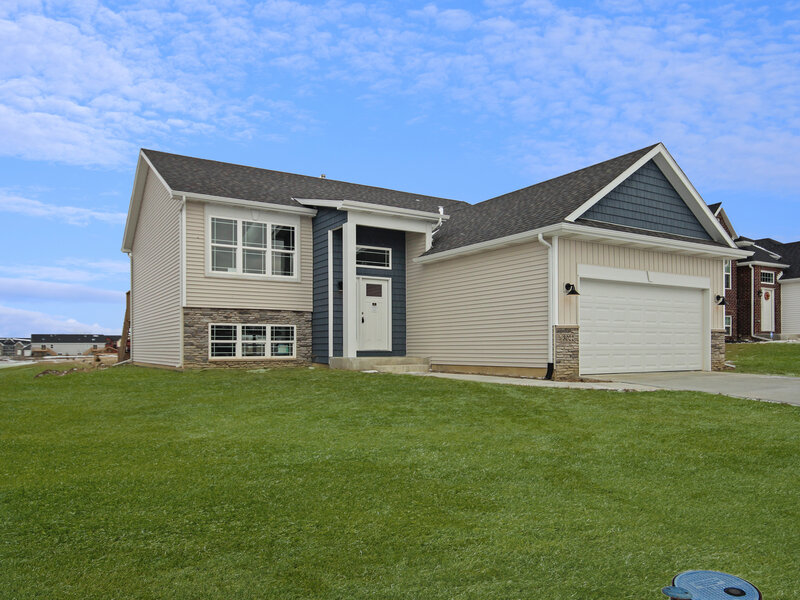 3022 W 84th Place Merrillville IN 46410