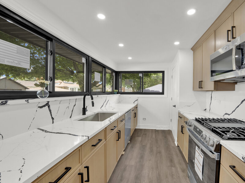 7558 S Damen Avenue Chicago IL 60620