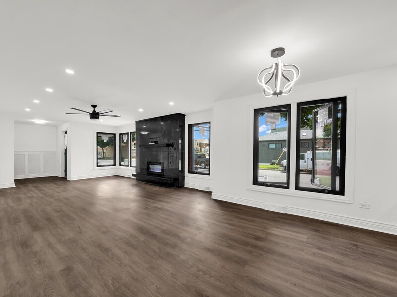 7558 S Damen Avenue Chicago IL 60620