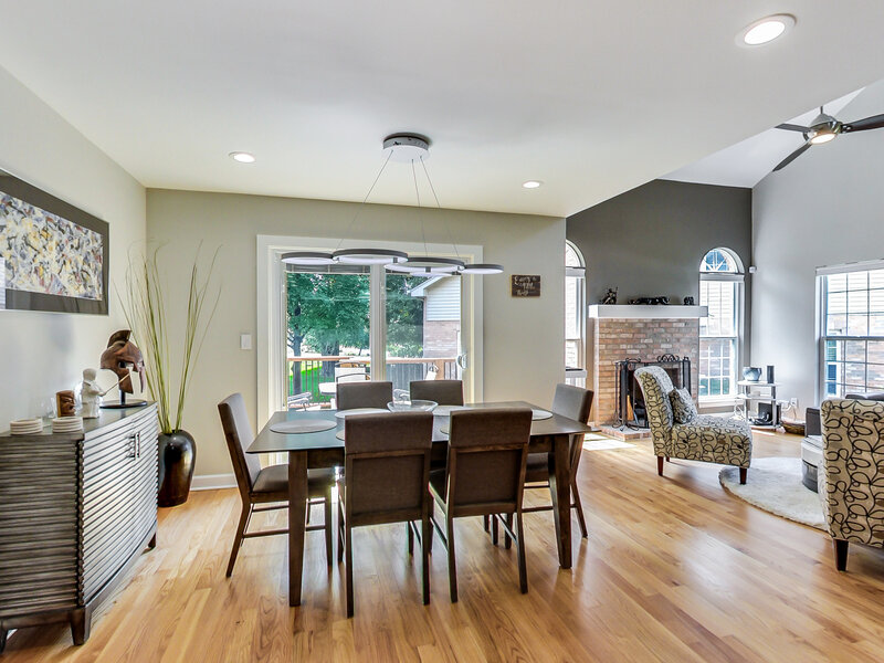 871 Rosebud Court Roselle IL 60172