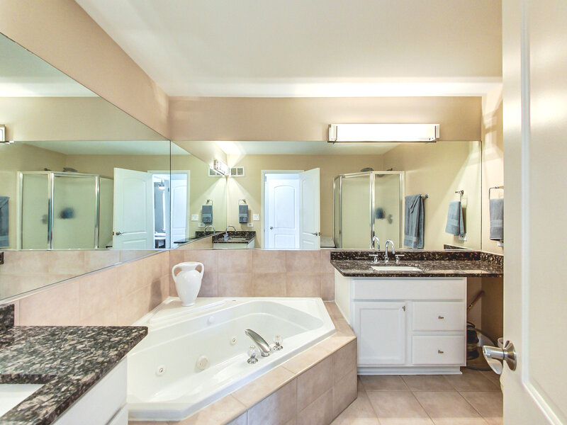 871 Rosebud Court Roselle IL 60172