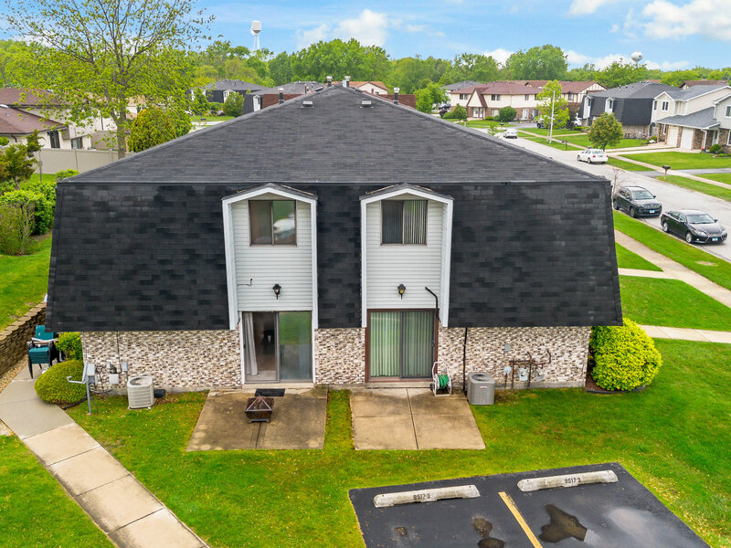 8517 Steven Place Tinley Park IL 60477