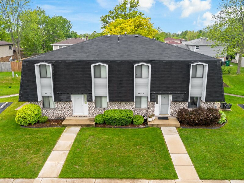 8517 Steven Place Tinley Park IL 60477