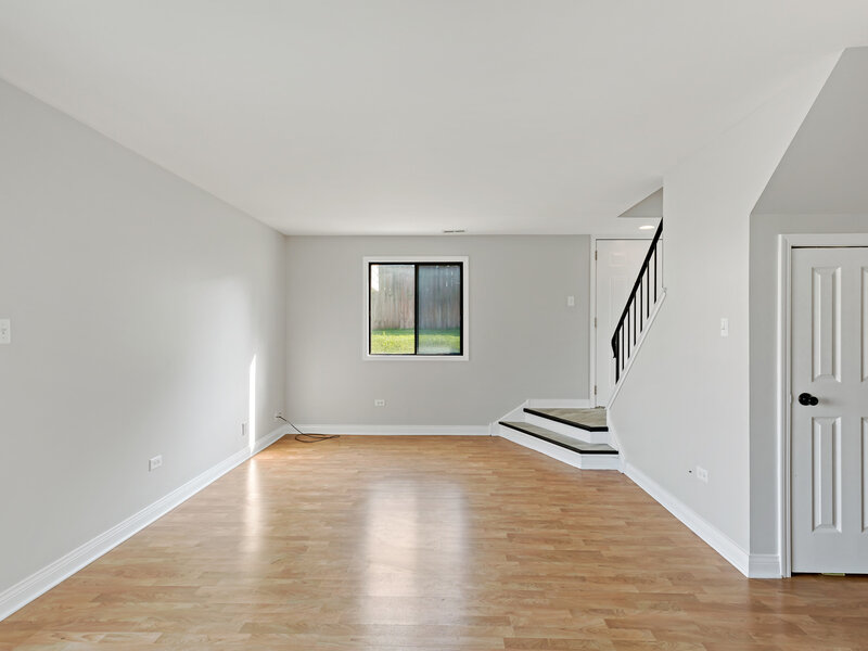 8517 Steven Place Tinley Park IL 60477