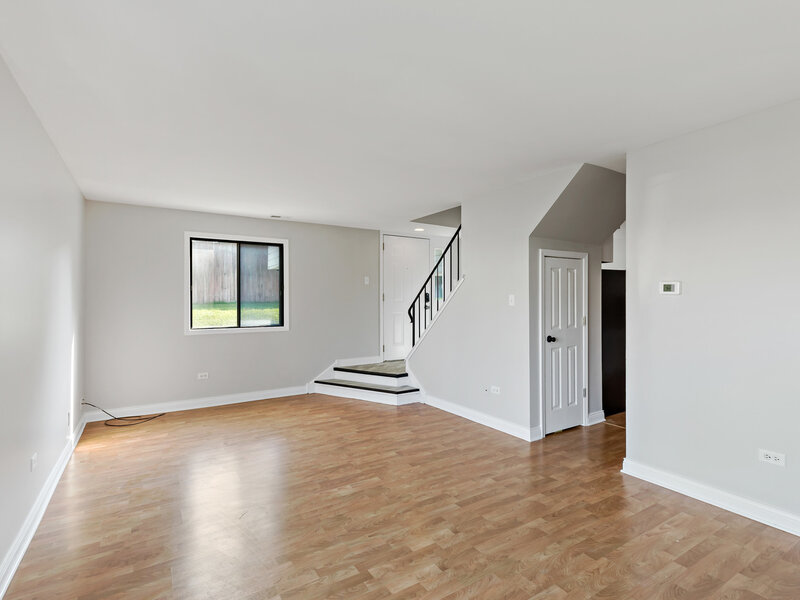 8517 Steven Place Tinley Park IL 60477