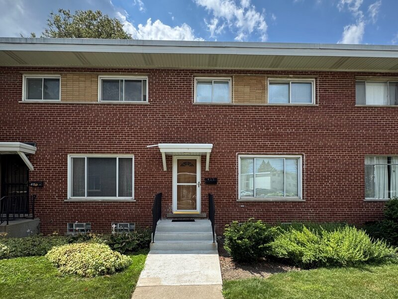 415 E Lincoln Street Mount Prospect IL 60056