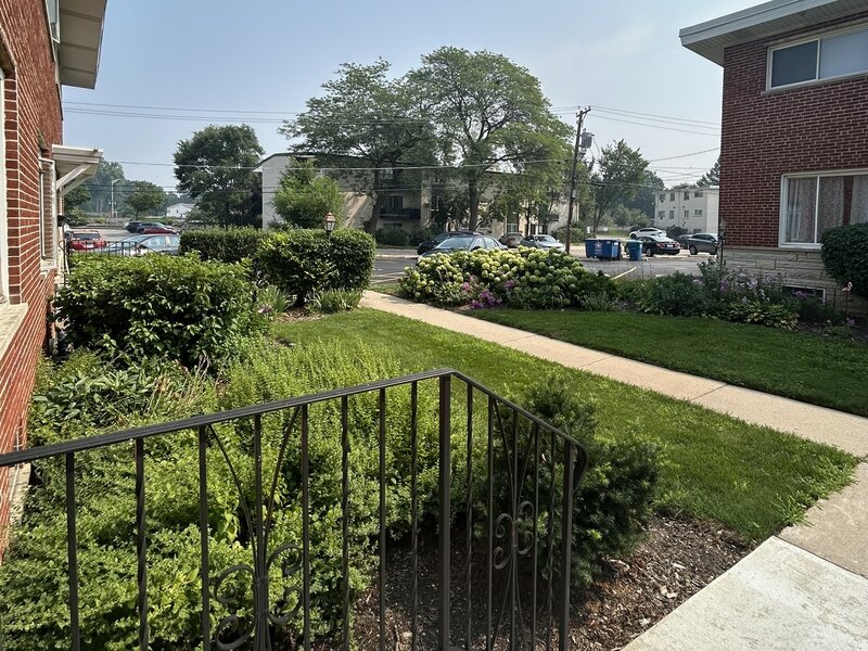 415 E Lincoln Street Mount Prospect IL 60056