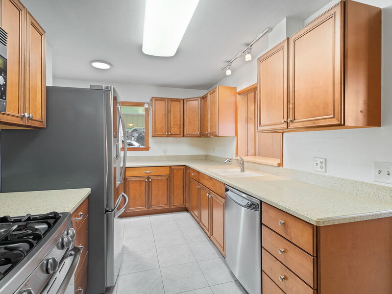 148 N Lincolnway North Aurora IL 60542