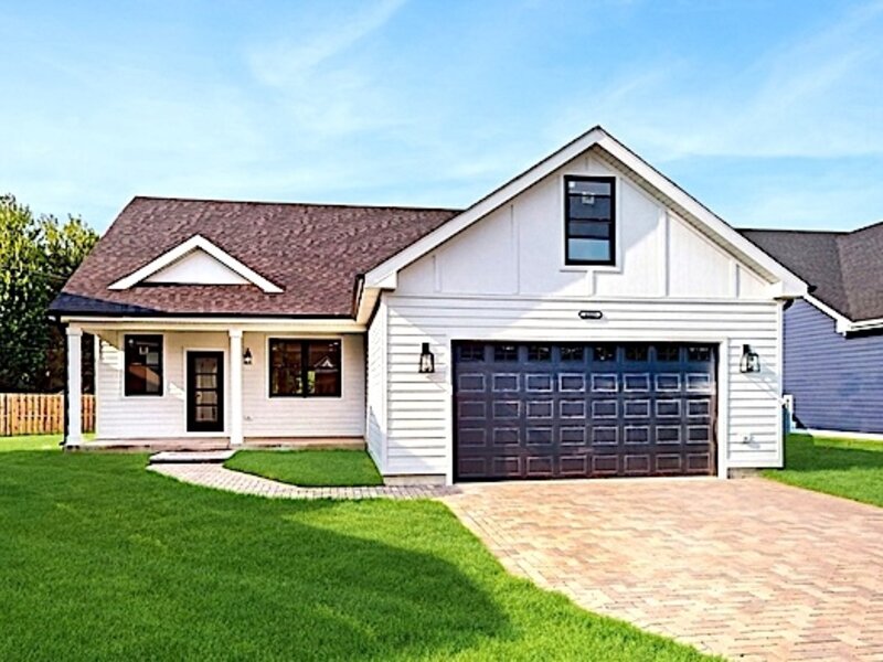 4009 Faith Lane St. Charles IL 60174