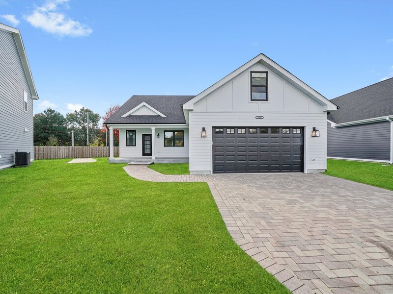 4009 Faith Lane St. Charles IL 60174