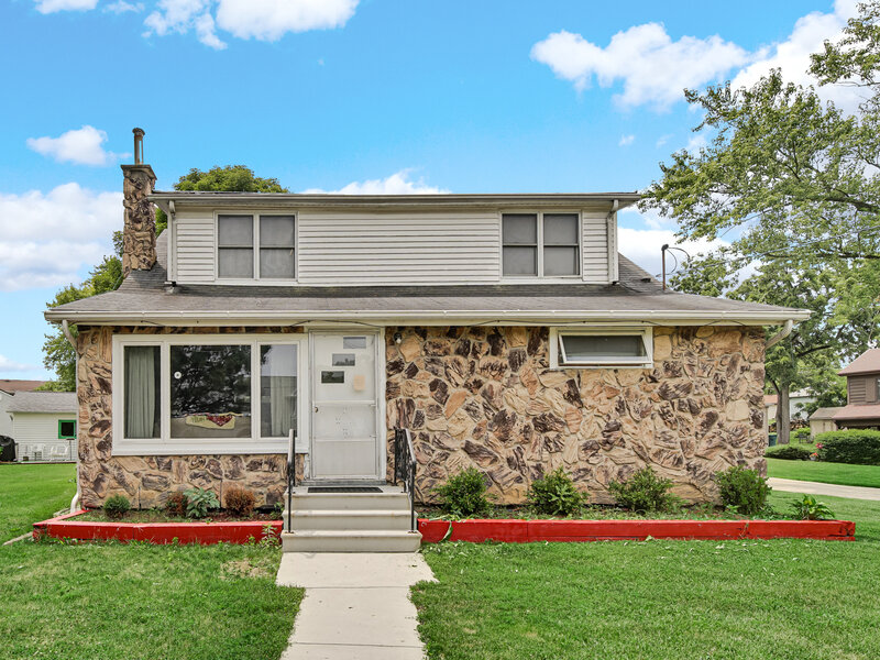 23761 N Cottage Road Lake Zurich IL 60047