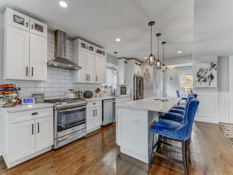 9124 S Bell Avenue Chicago IL 60643