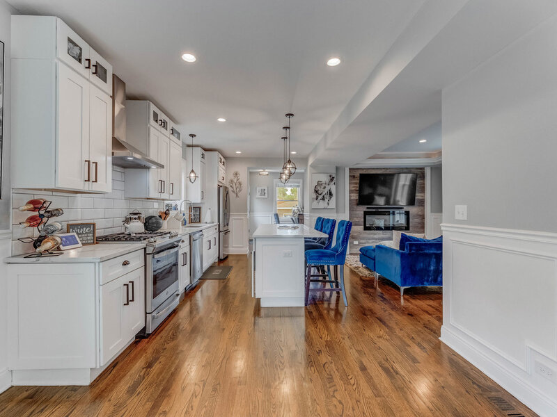 9124 S Bell Avenue Chicago IL 60643