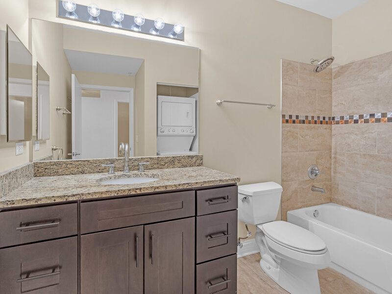 1572 N Maple Avenue Evanston IL 60201