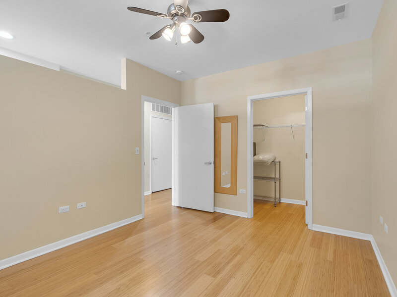 1572 N Maple Avenue Evanston IL 60201