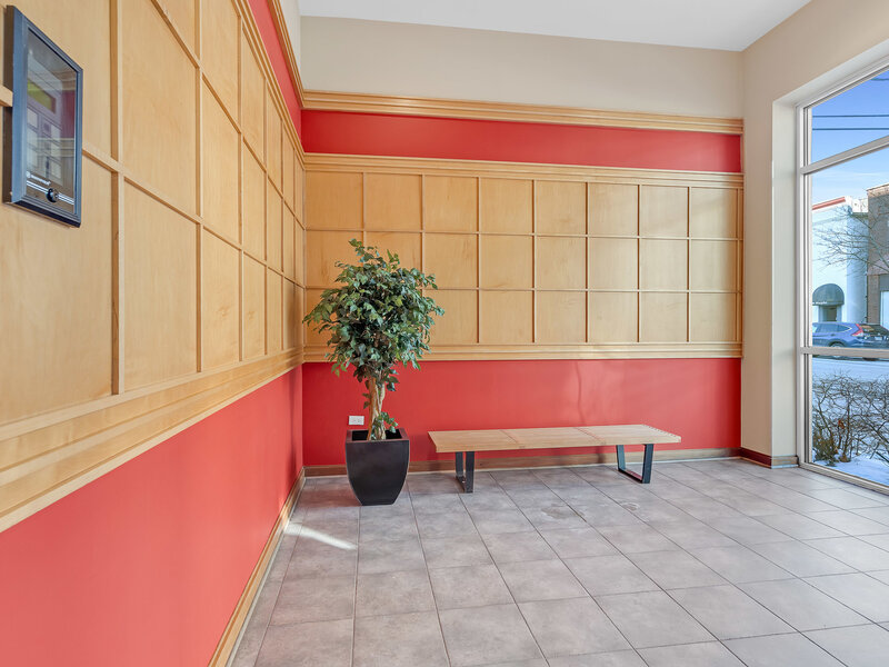 1572 N Maple Avenue Evanston IL 60201