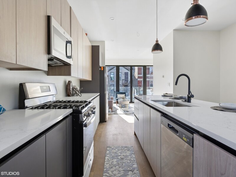 718 W 17th Street Chicago IL 60616