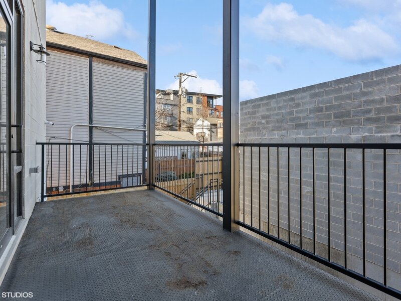 718 W 17th Street Chicago IL 60616