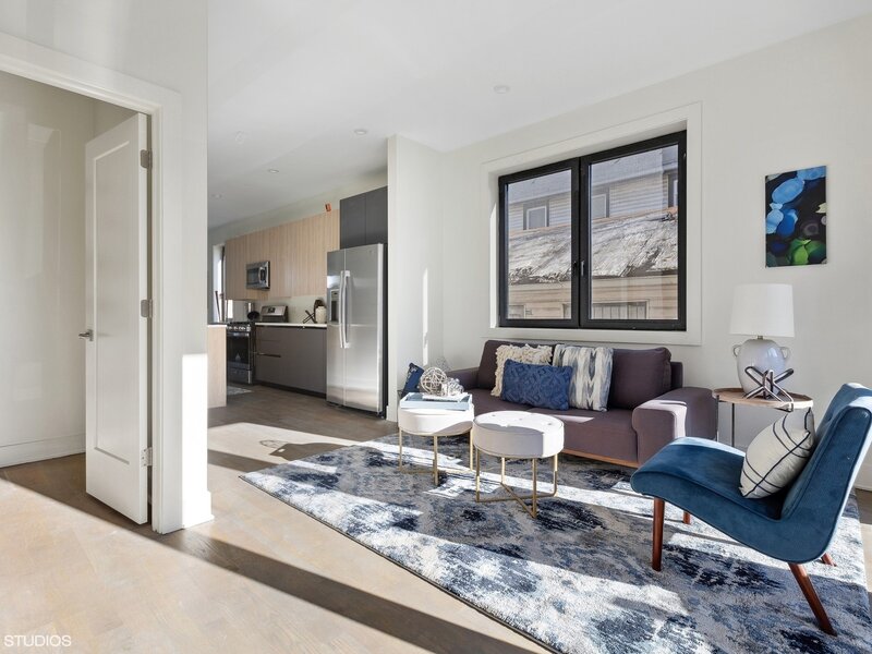 718 W 17th Street Chicago IL 60616
