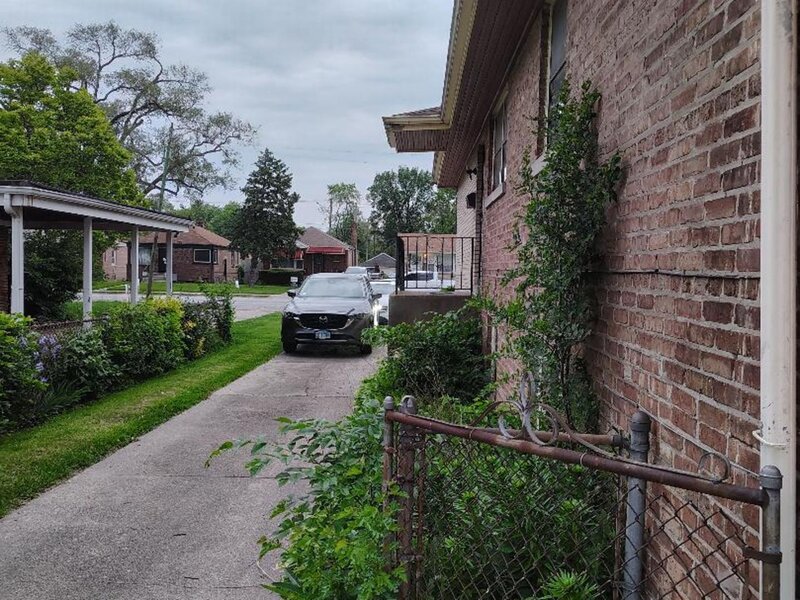 550 W 127th Street Chicago IL 60628