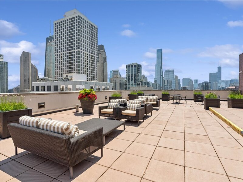 1122 N Dearborn Street Chicago IL 60610