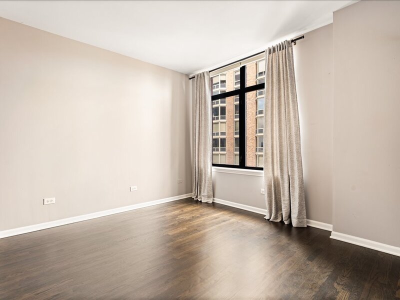 1122 N Dearborn Street Chicago IL 60610