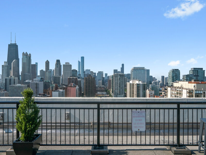 88 W Schiller Street Chicago IL 60610