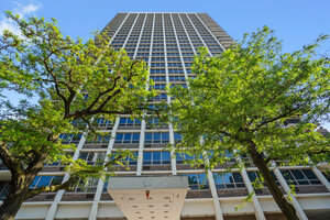 Photo of 88 W Schiller Street Chicago IL 60610 Unit 904