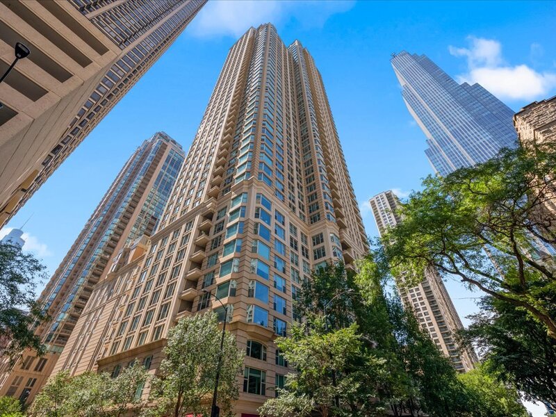 25 E Superior Street Chicago IL 60611