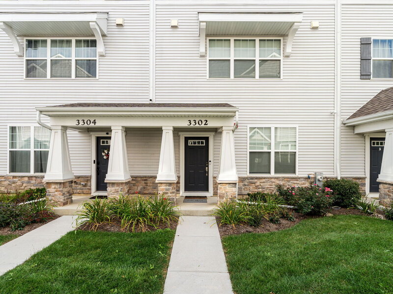 3302 Trillium Circle Rolling Meadows IL 60008