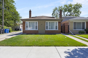 Photo of 10013 S Merrill Avenue Chicago IL 60617
