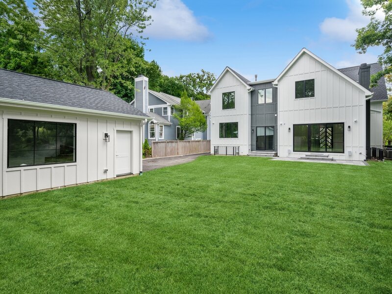 757 Kipling Street Deerfield IL 60015