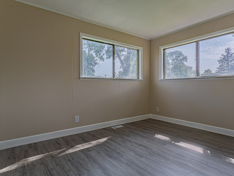 120 Grow Lane Streamwood IL 60107