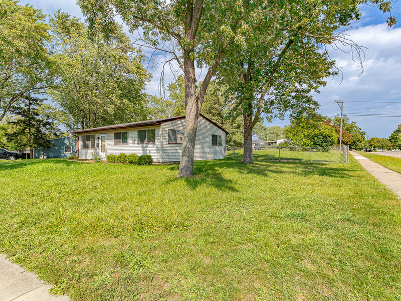 120 Grow Lane Streamwood IL 60107
