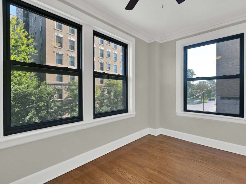 1755 E 55th Street Chicago IL 60615