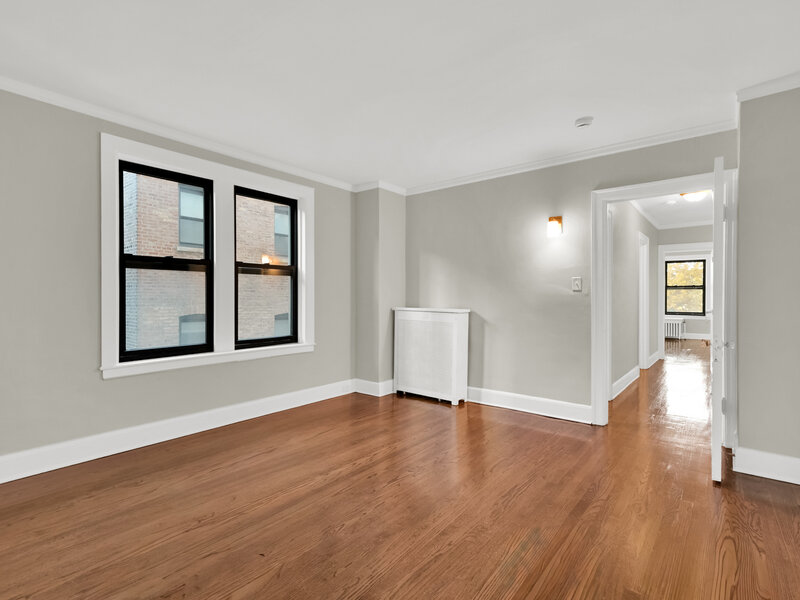 1755 E 55th Street Chicago IL 60615