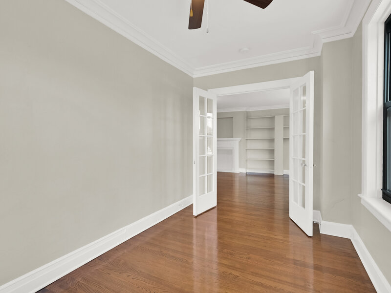 1755 E 55th Street Chicago IL 60615