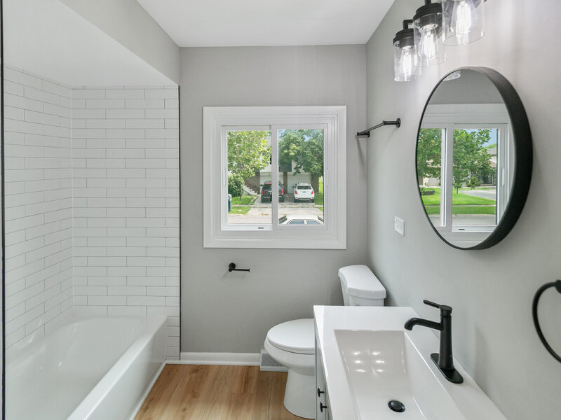 242 S Harper Avenue Glenwood IL 60425
